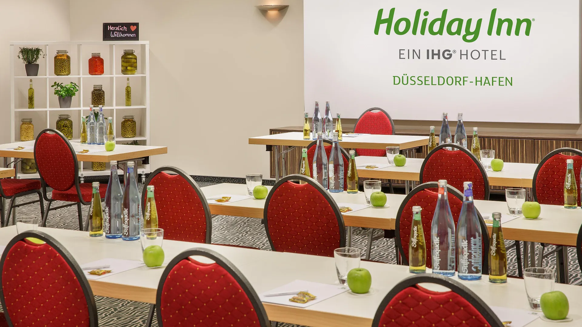 Holiday Inn Duesseldorf Hafen, An Ihg Hotel