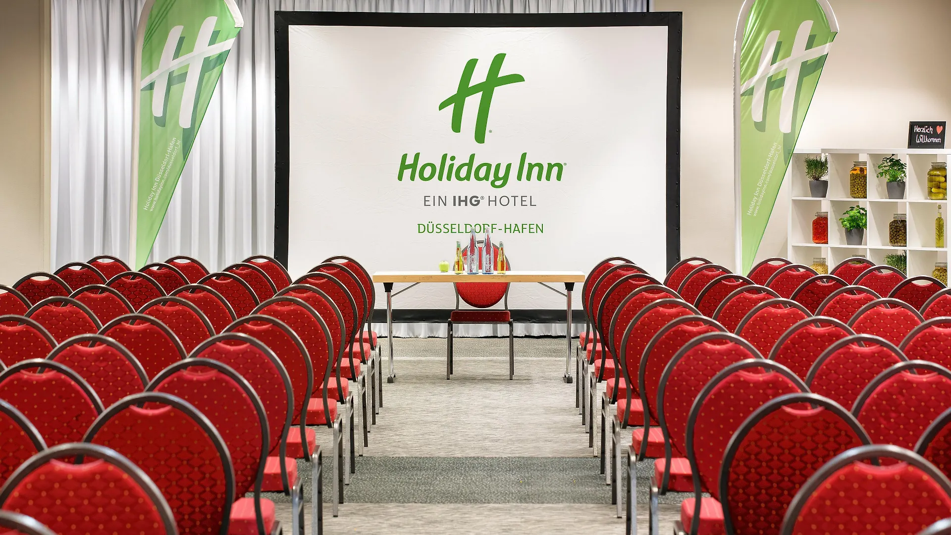 Holiday Inn Duesseldorf Hafen, An Ihg Hotel