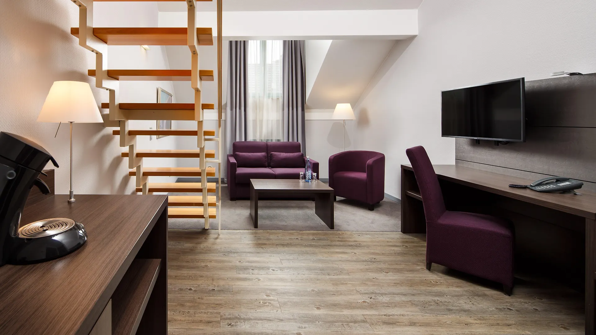 Holiday Inn Duesseldorf Hafen, An Ihg Hotel Germania