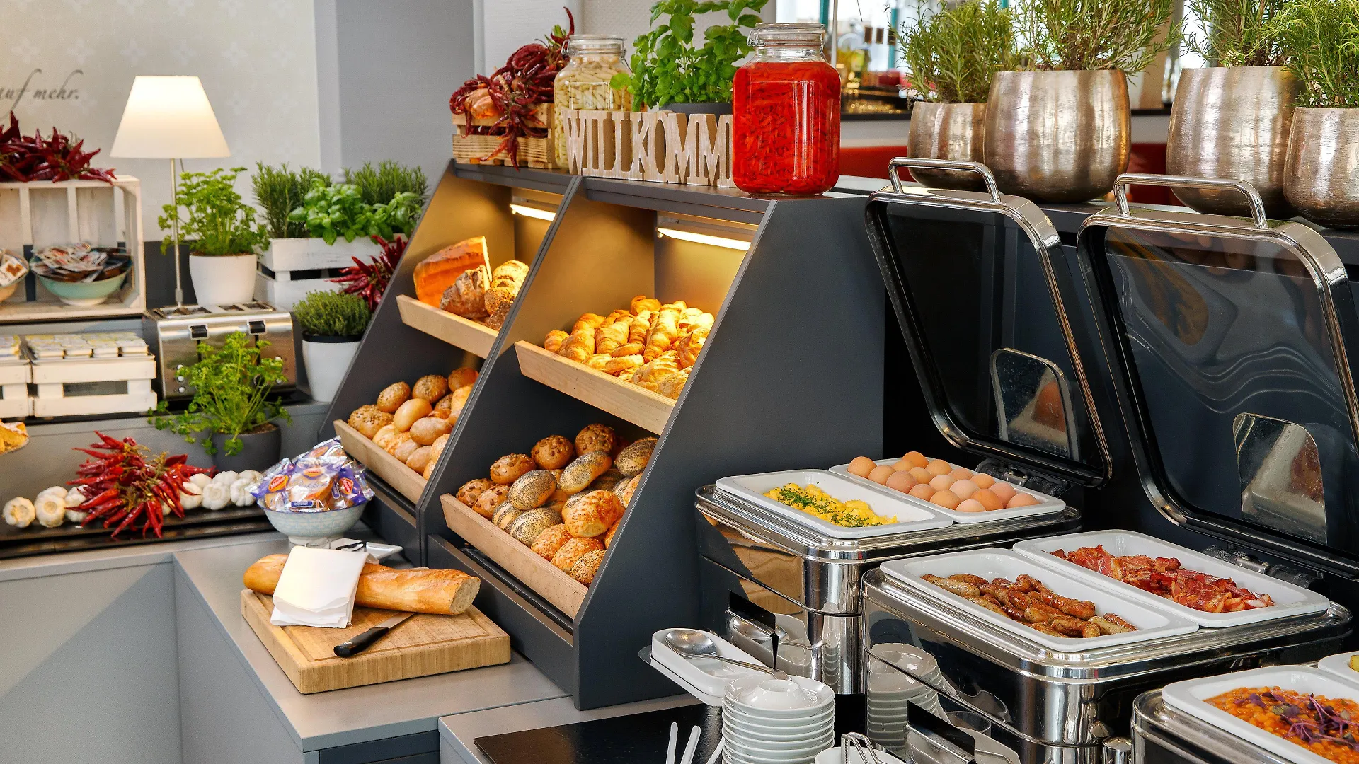 ****  Holiday Inn Duesseldorf Hafen, An Ihg Hotel Germania